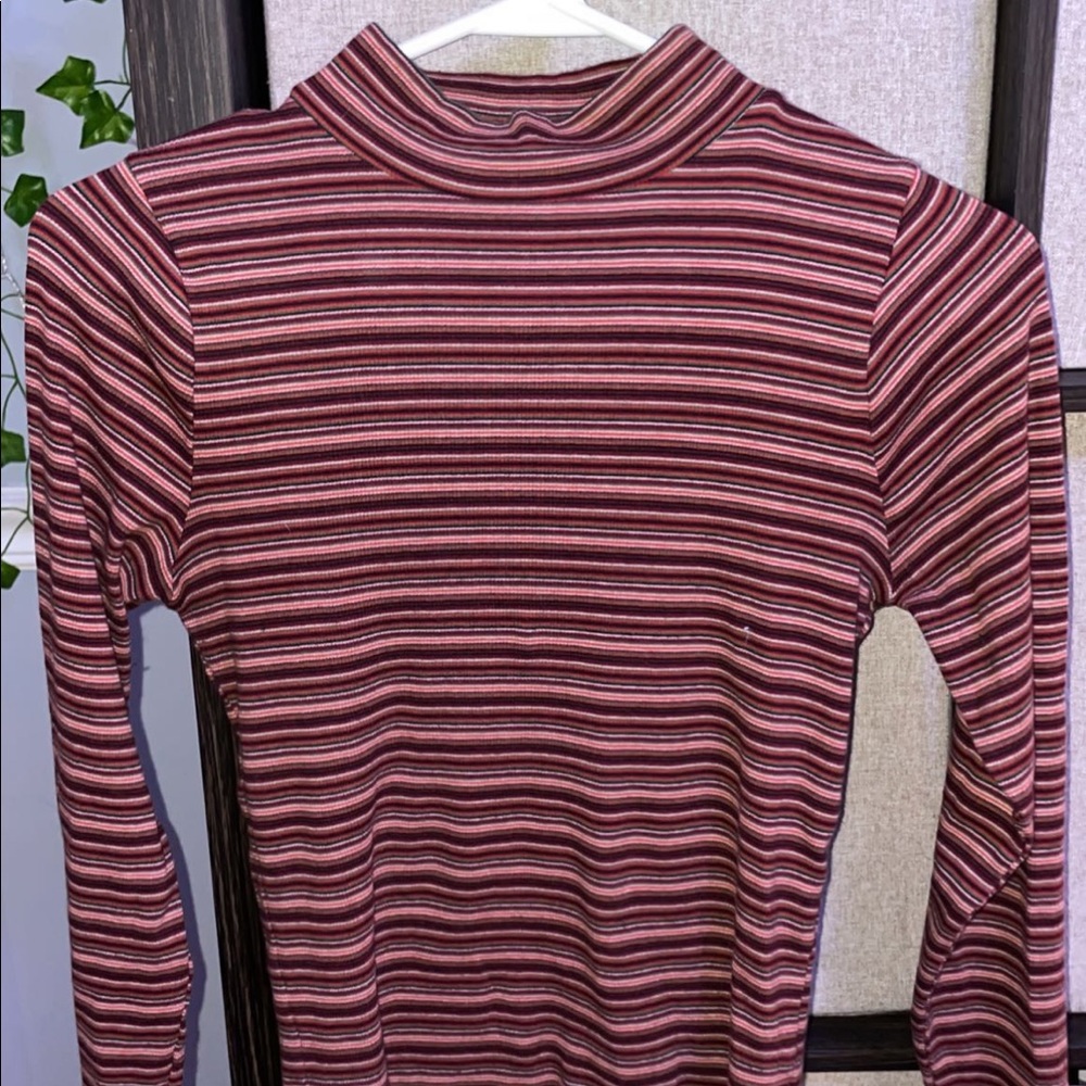 HOLLISTER LONGSLEEVE MOCK NECK